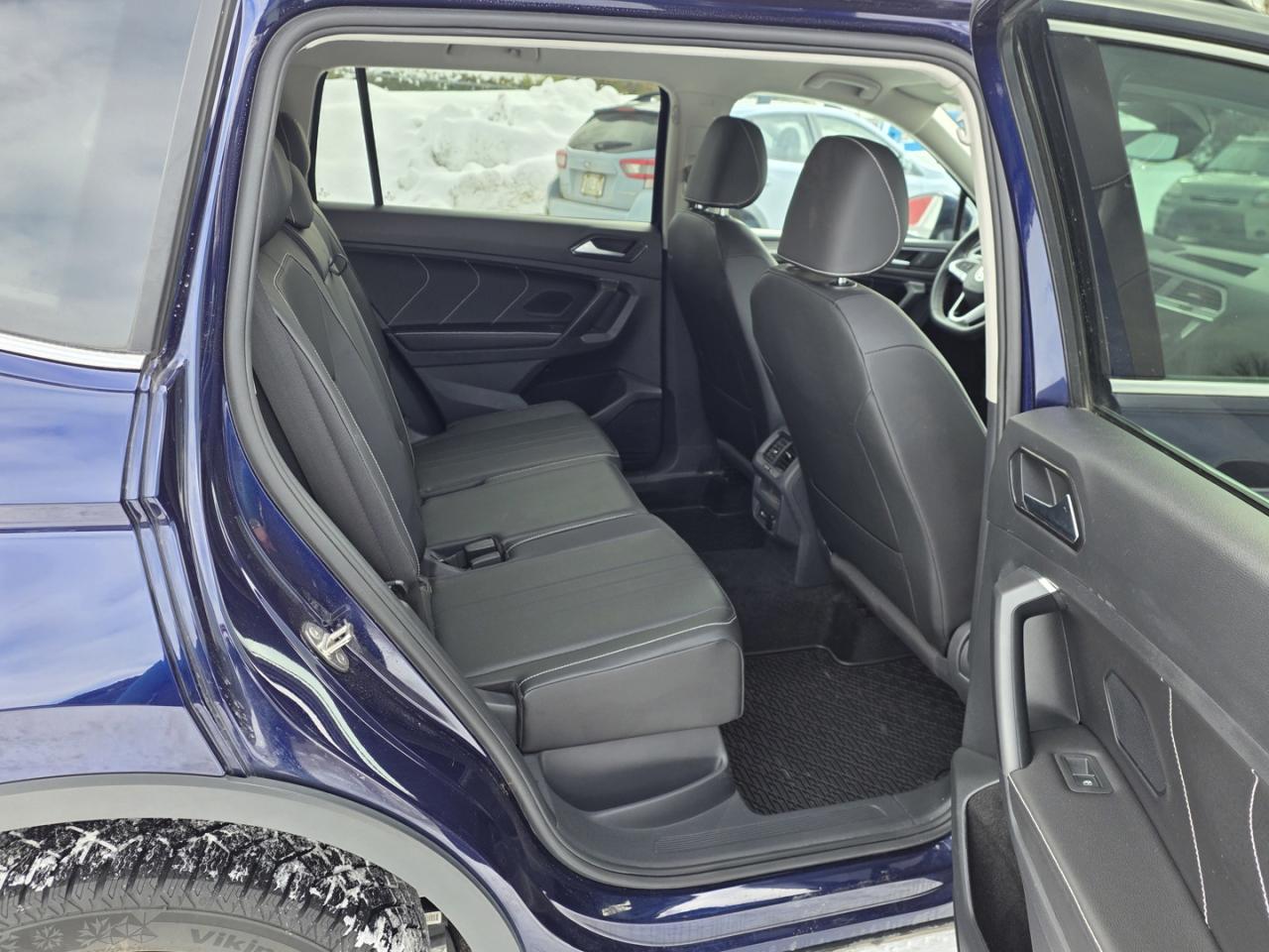 2023 Volkswagen Tiguan SE 4MOTION Photo