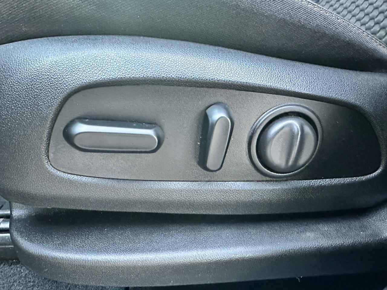 2021 GMC Terrain SLE Elevation AWD HTD-Cloth CarPlay RemStart Alloy Photo