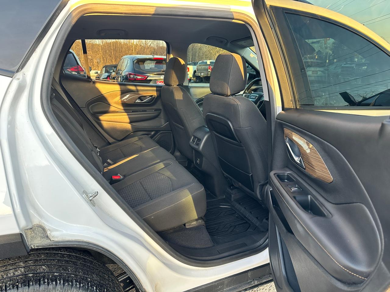 2021 GMC Terrain SLE Elevation AWD HTD-Cloth CarPlay RemStart Alloy Photo