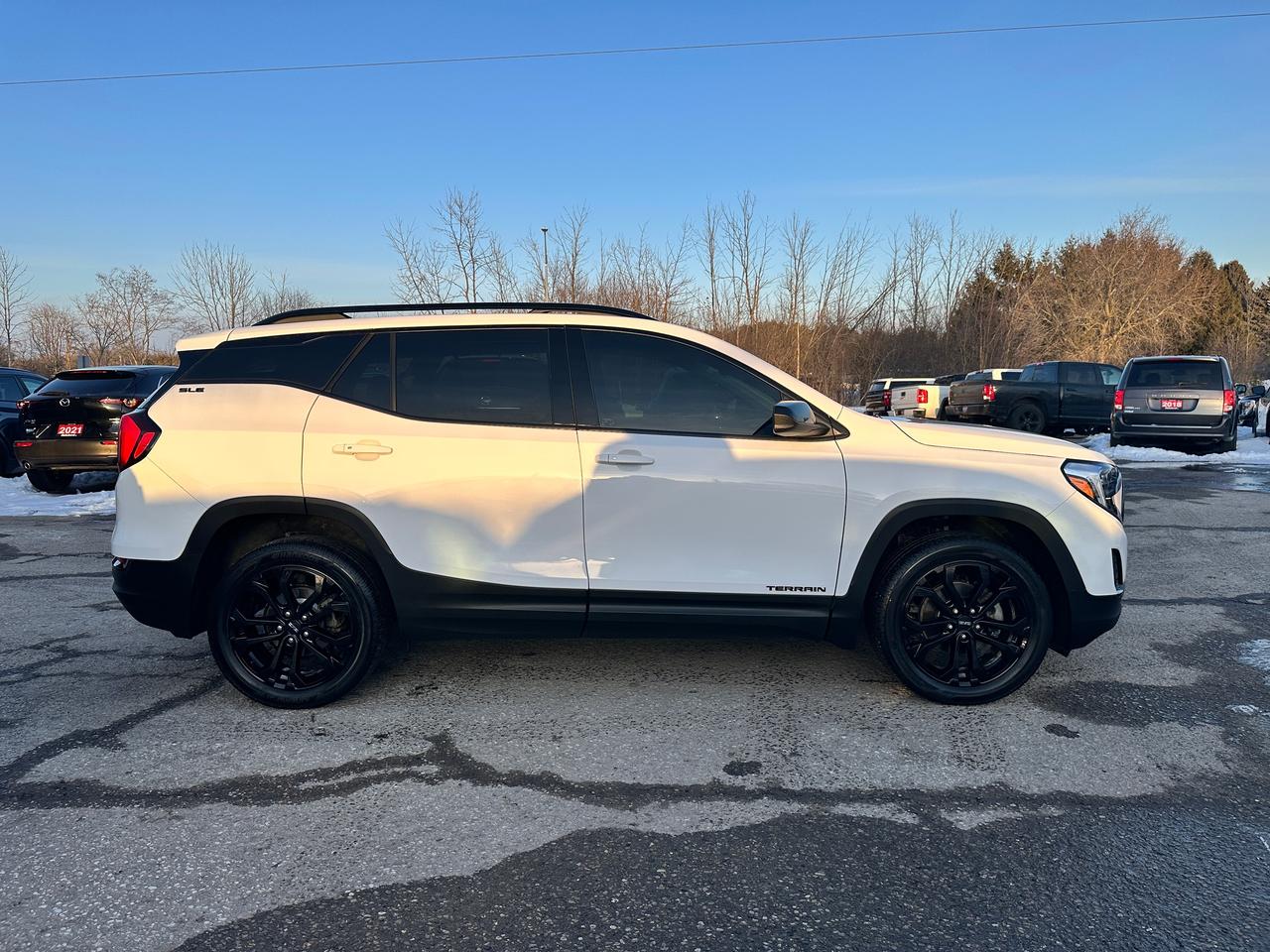 2021 GMC Terrain SLE Elevation AWD HTD-Cloth CarPlay RemStart Alloy Photo4