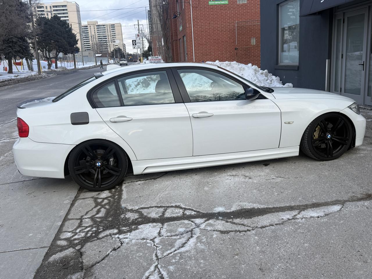 2008 BMW 3 Series 323i Photo3