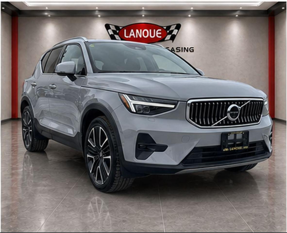 2024 Volvo XC40 Ultimate Bright Theme Photo0