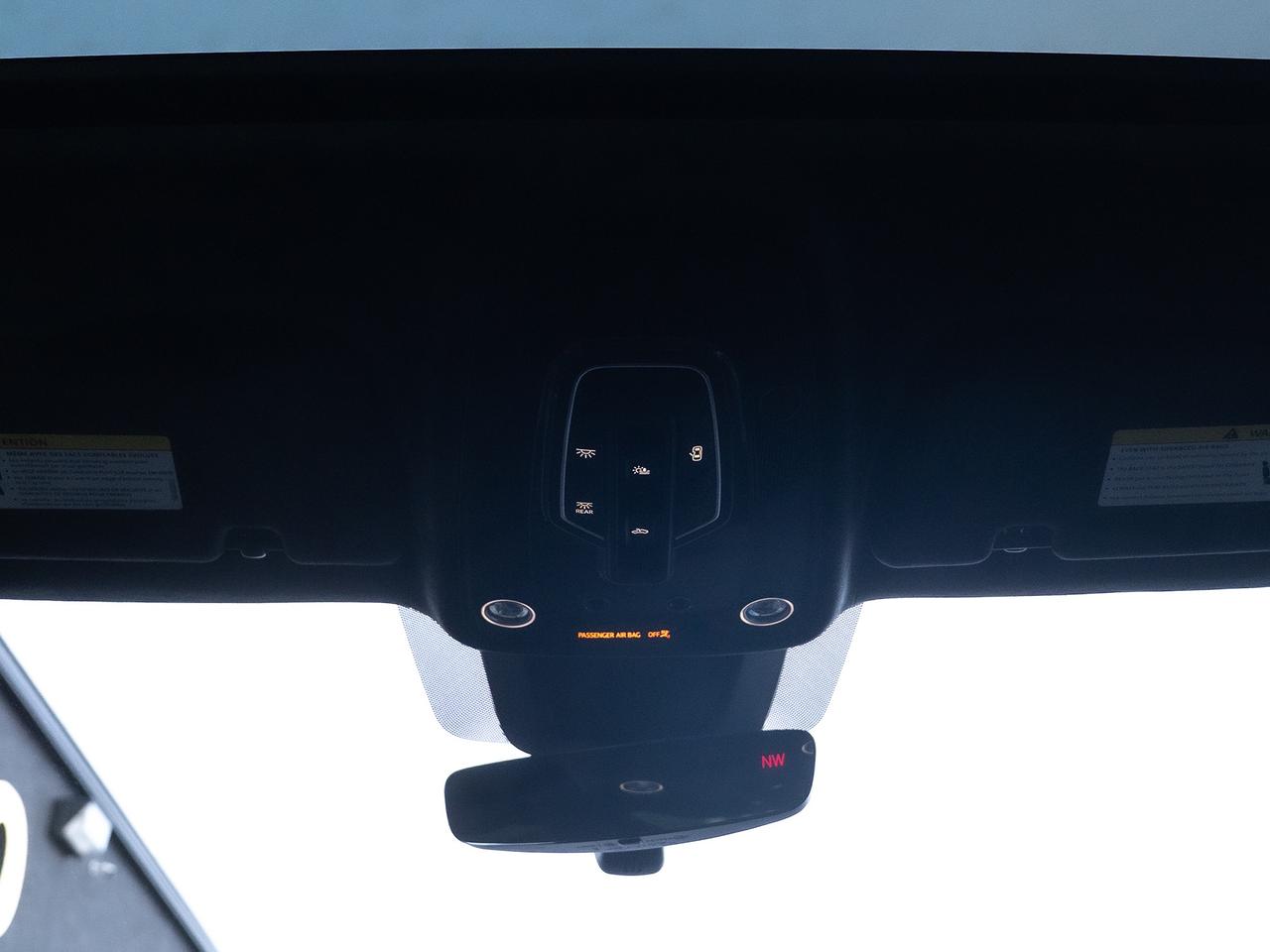 2019 Lamborghini Urus LAMBORGHINI URUS Photo9