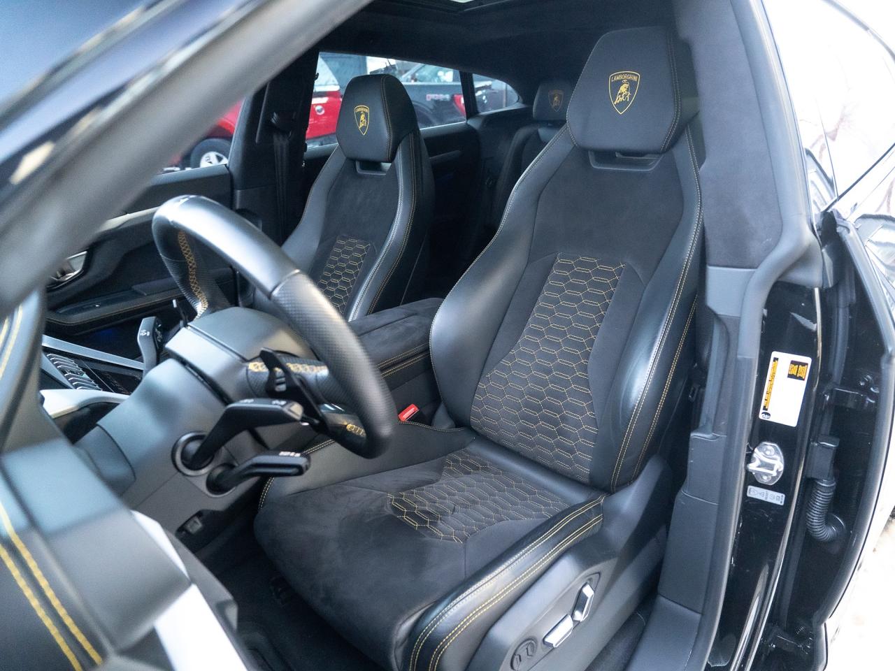 2019 Lamborghini Urus LAMBORGHINI URUS Photo39