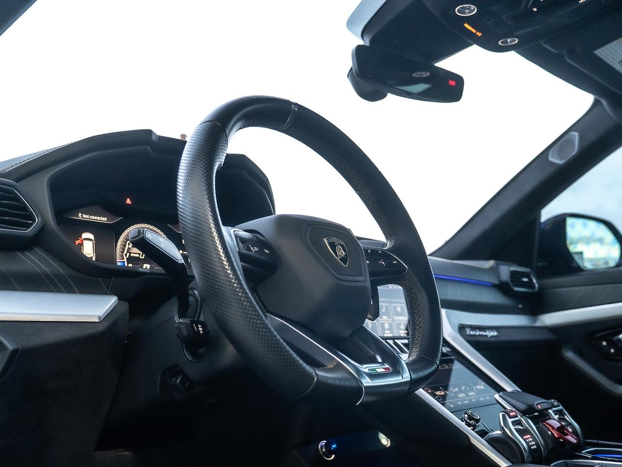 2019 Lamborghini Urus LAMBORGHINI URUS Photo13