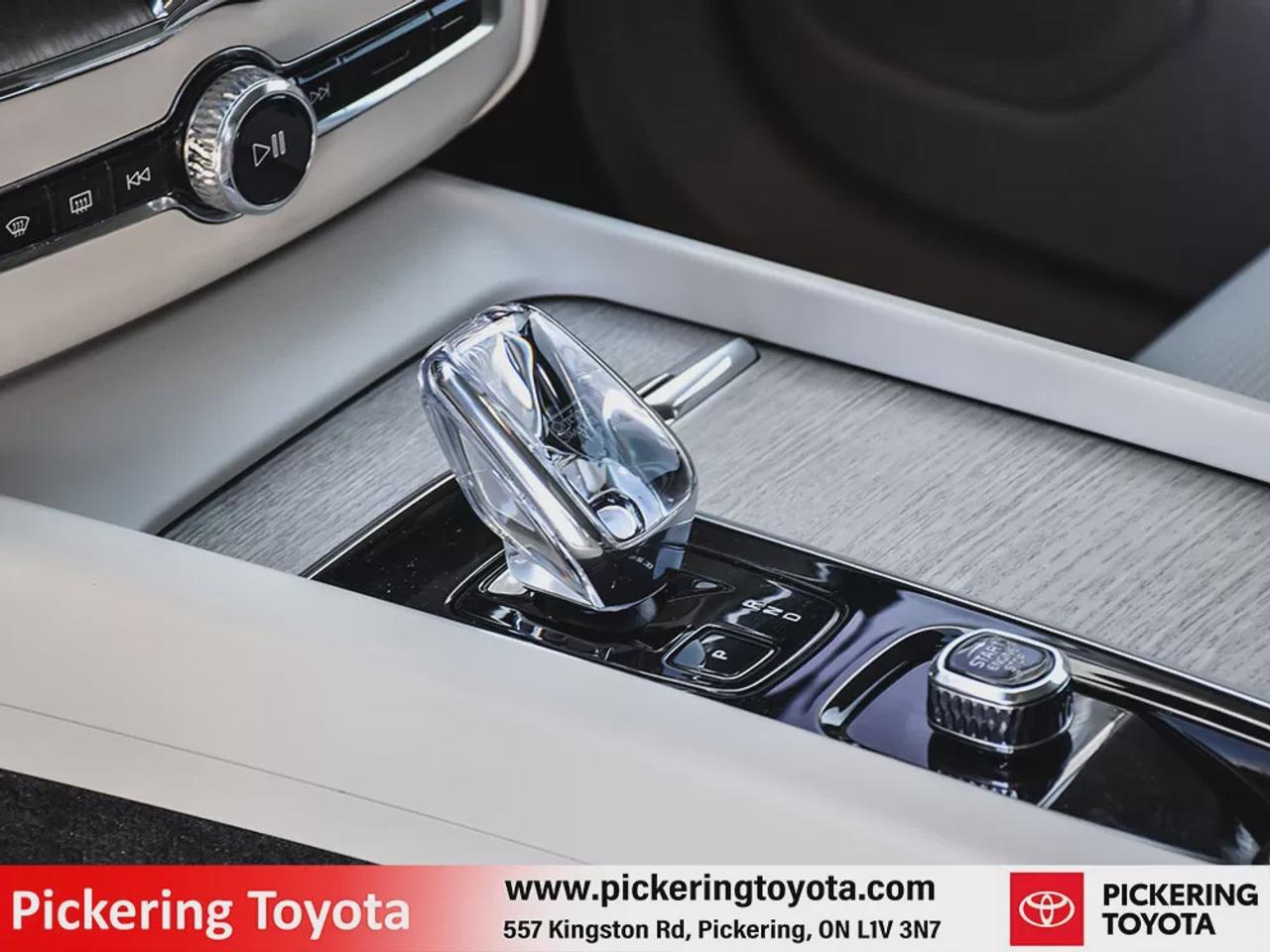 2024 Volvo XC60 Ultimate Photo