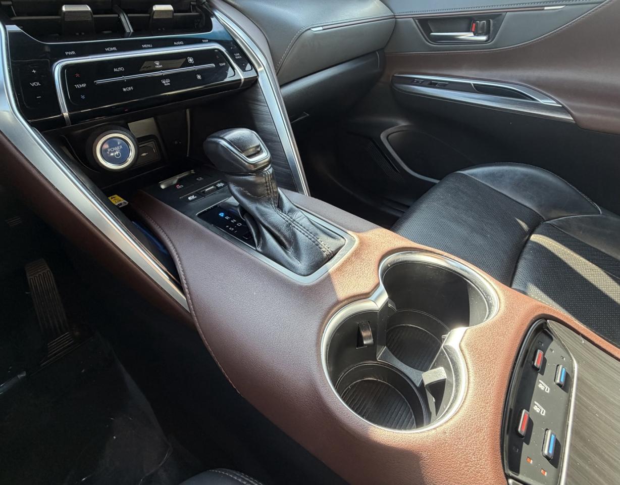 2021 Toyota Venza XLE AWD Photo