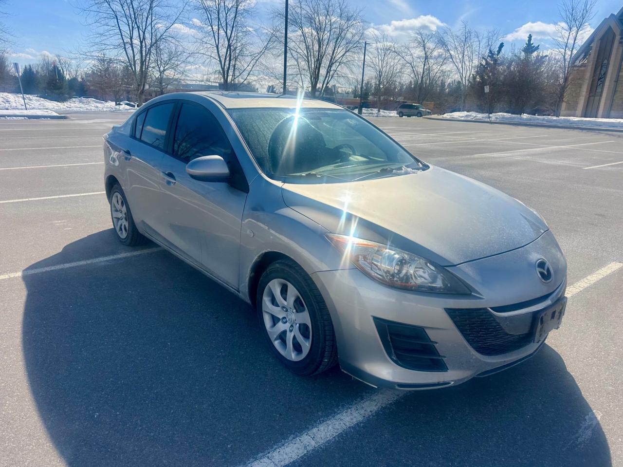 2010 Mazda MAZDA3 4dr Sdn Man GX Photo