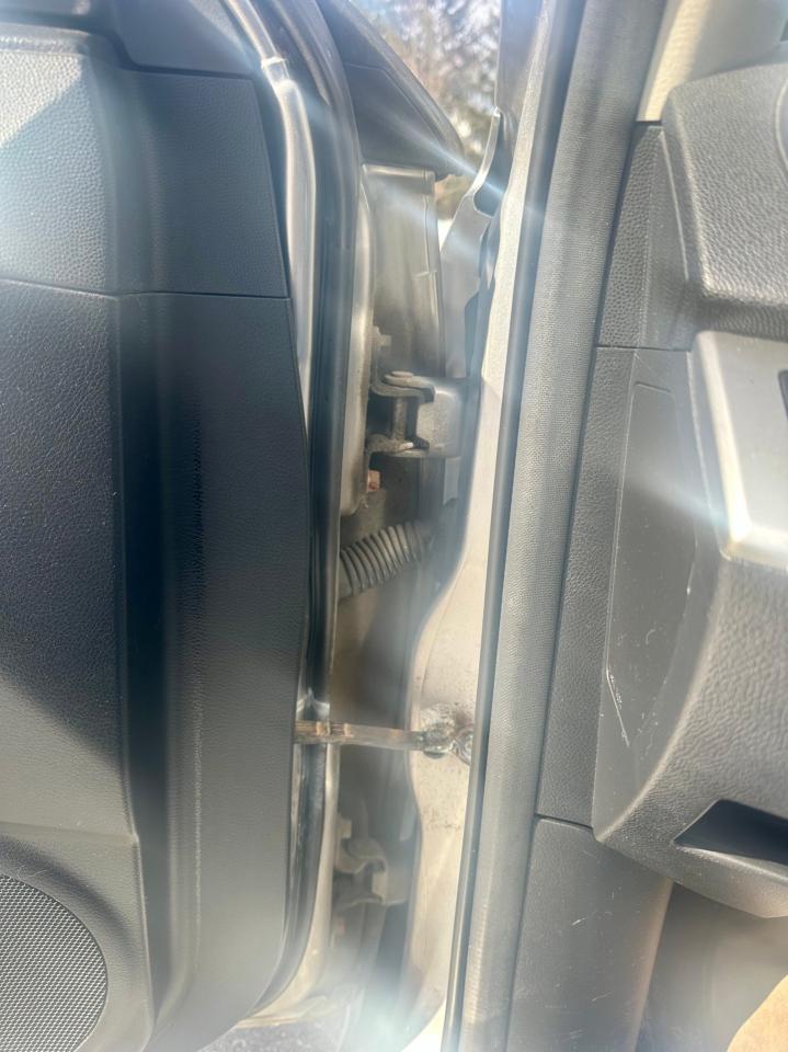 2010 Mazda MAZDA3 4dr Sdn Man GX Photo