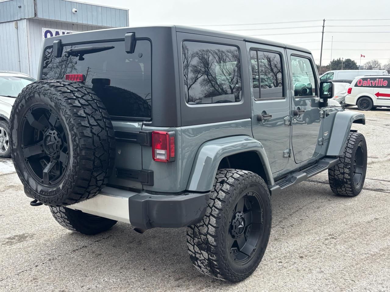 2015 Jeep Wrangler UNLIMITED 4WD 4DR SAHARA Photo