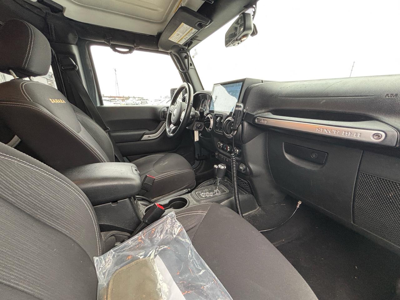 2015 Jeep Wrangler UNLIMITED 4WD 4DR SAHARA Photo
