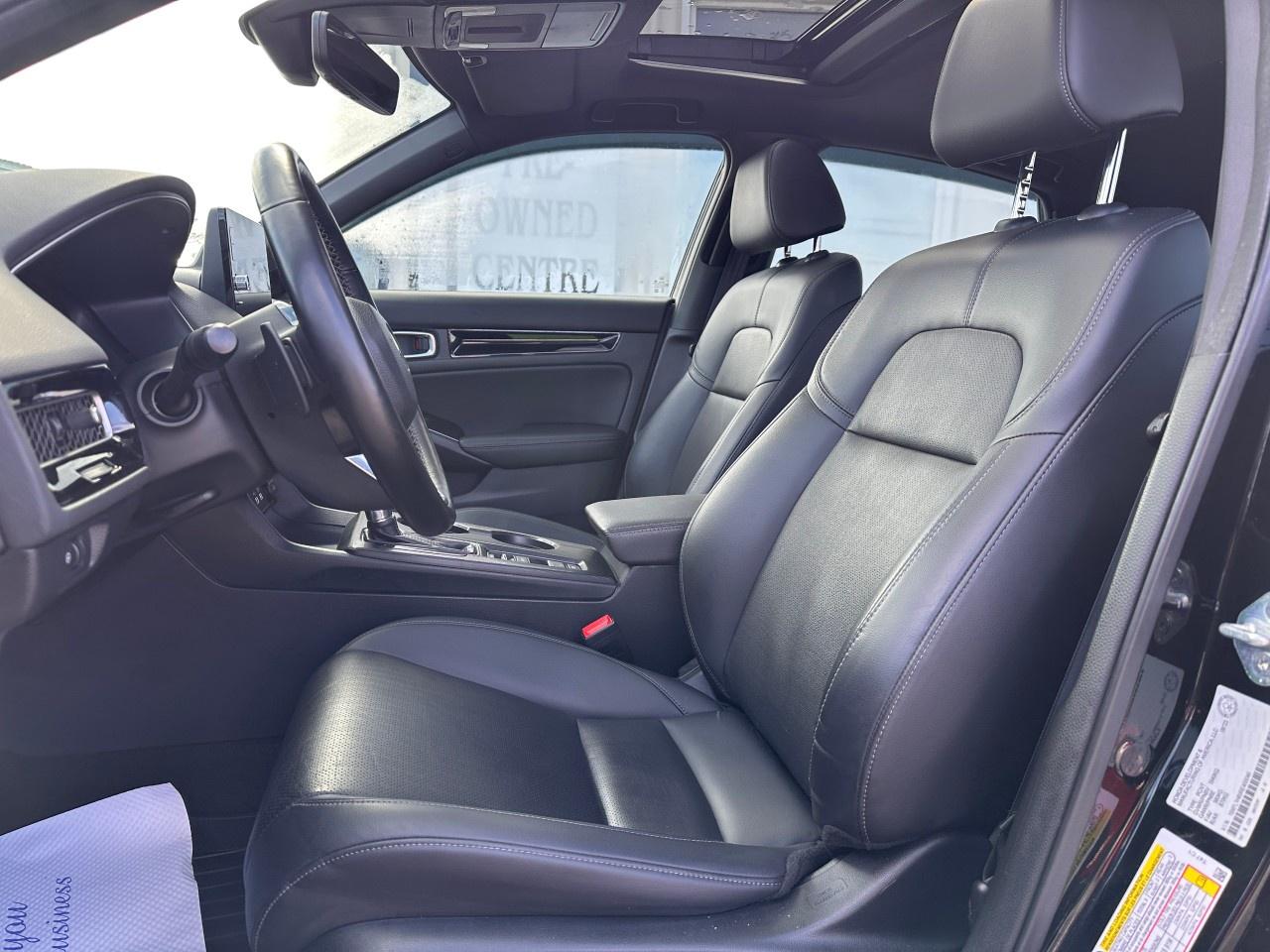 2024 Honda Civic Hatchback Sport Touring CVT Hatchback Photo