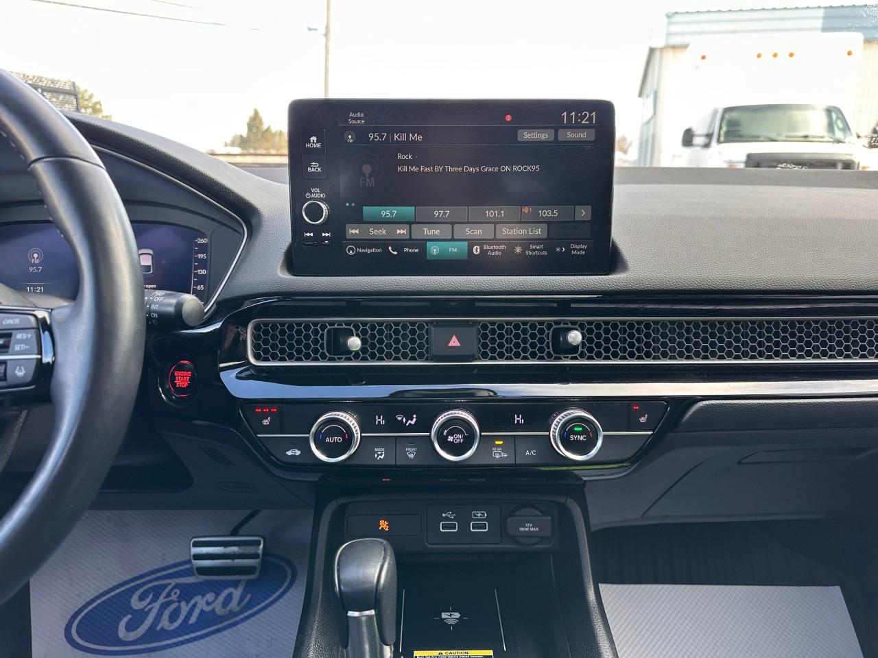 2024 Honda Civic Hatchback Sport Touring CVT Hatchback Photo