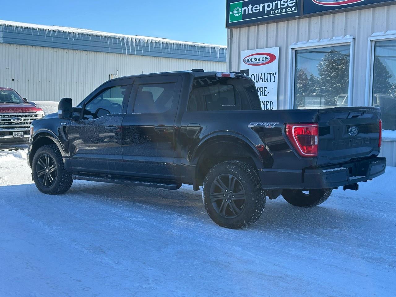 2022 Ford F-150 XLT 4WD SuperCrew 5.5' Box Photo