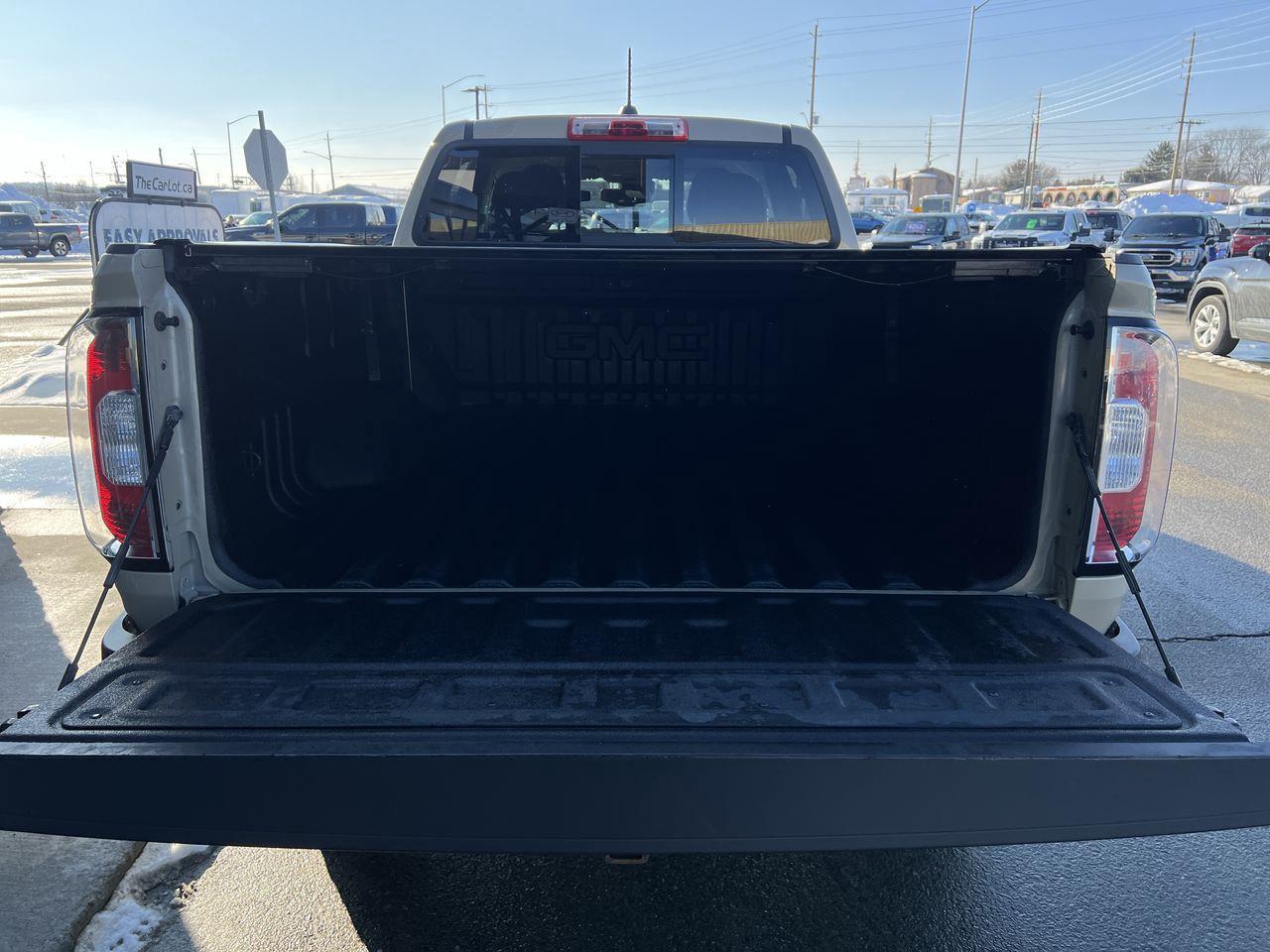 2021 GMC Canyon AT4 w/Leather 4X4 Photo