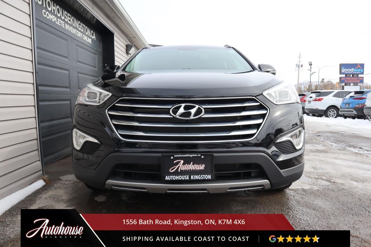 2016 Hyundai Santa Fe XL Limited 3RD ROW SEATING - PANORAMIC MOON ROOF Photo2