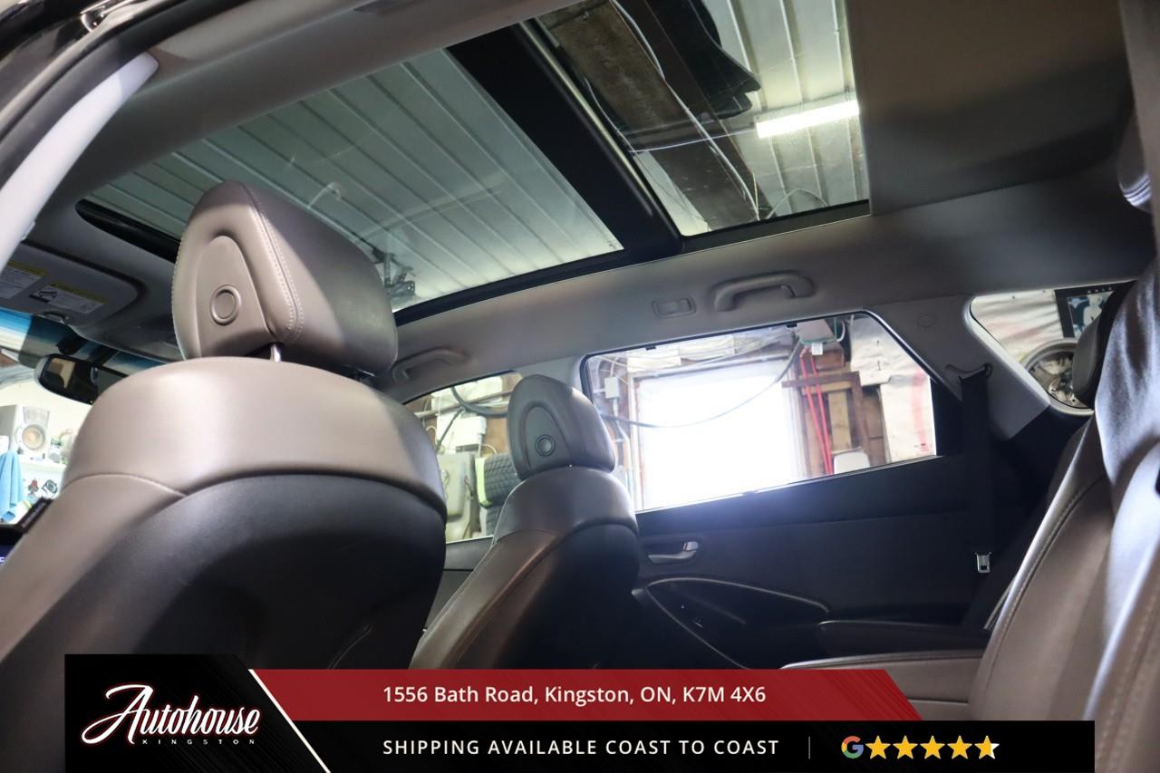 2016 Hyundai Santa Fe XL Limited 3RD ROW SEATING - PANORAMIC MOON ROOF Photo