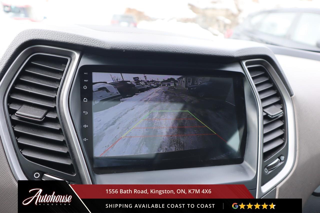 2016 Hyundai Santa Fe XL Limited 3RD ROW SEATING - PANORAMIC MOON ROOF Photo