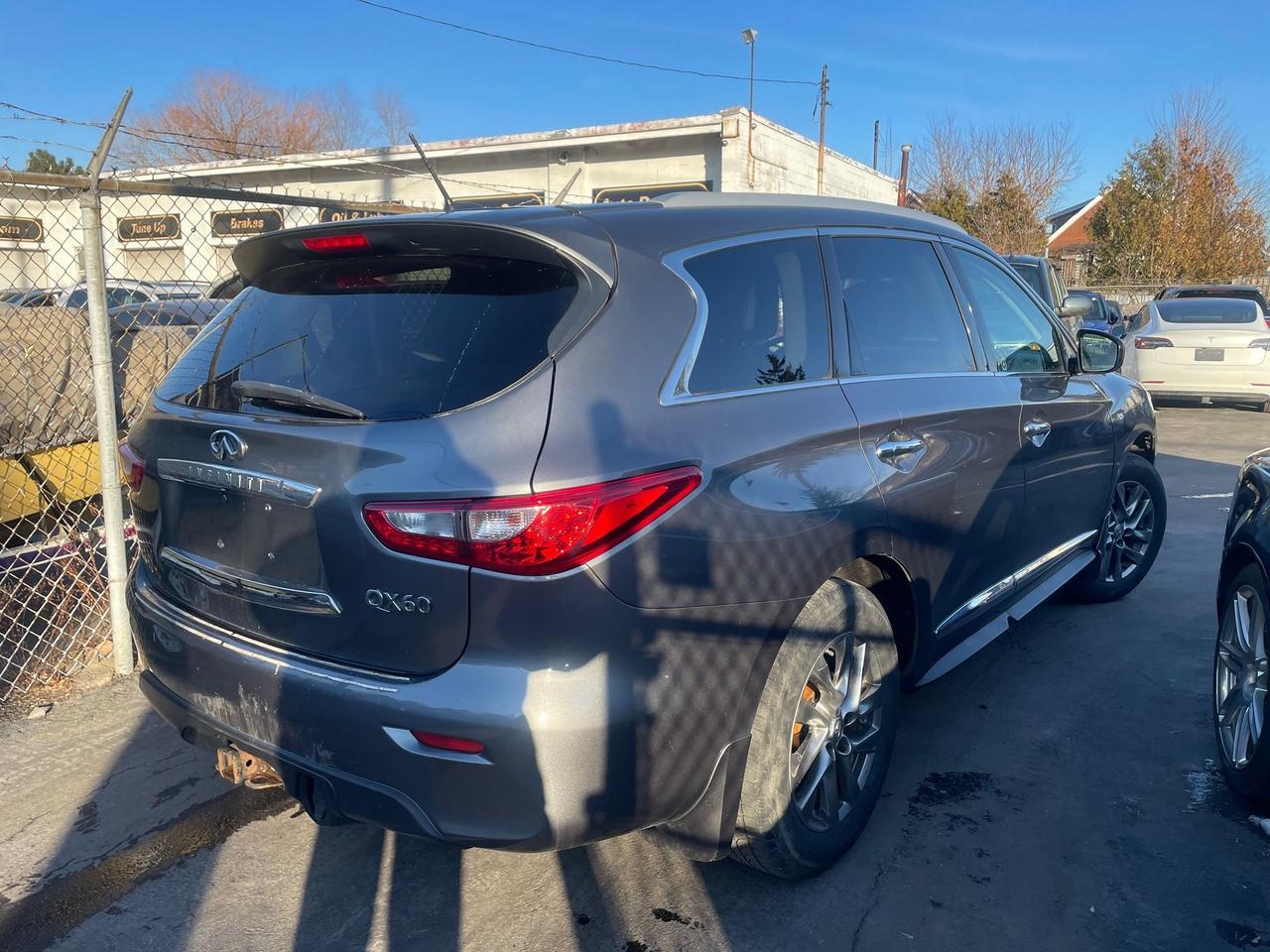 2015 Infiniti QX60 AWD *HEATED LEATHER SEATS & STEERING, BACKUP CAM* Photo3