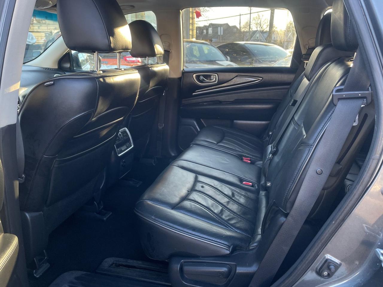 2015 Infiniti QX60 AWD *HEATED LEATHER SEATS & STEERING, BACKUP CAM* Photo