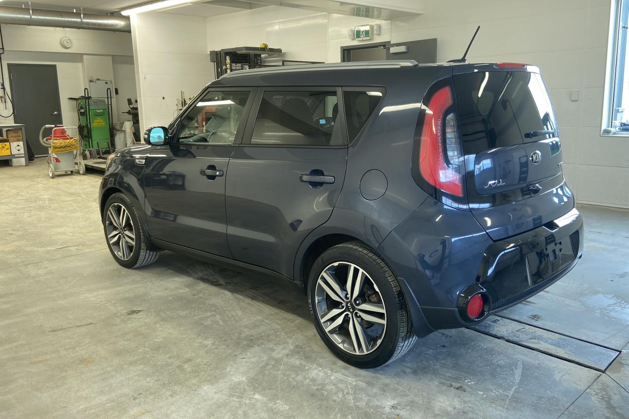 2015 Kia Soul SX Photo