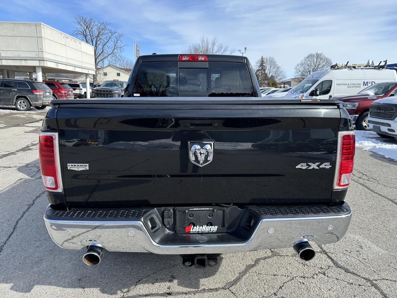 2015 RAM 1500 Laramie Photo