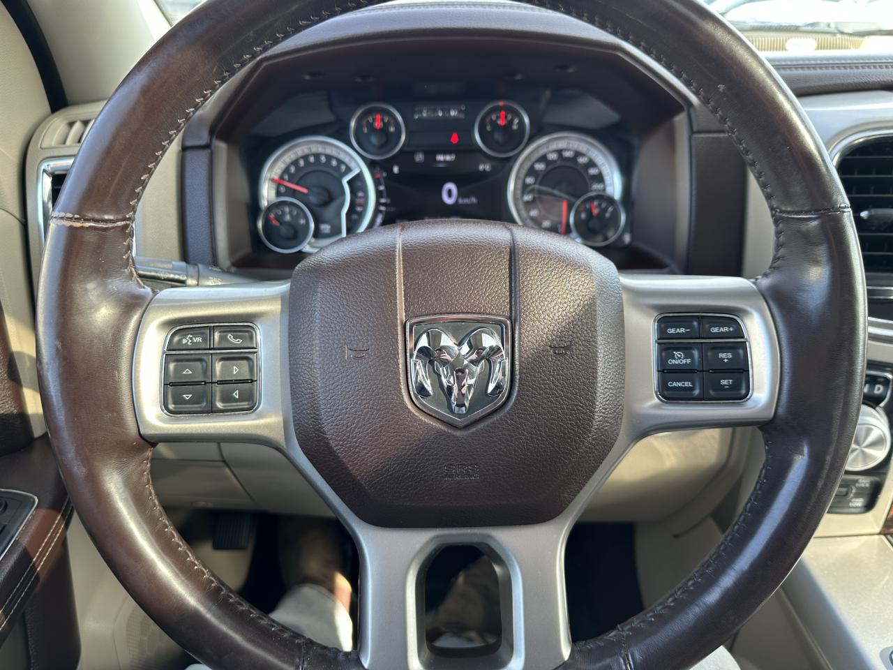 2015 RAM 1500 Laramie Photo