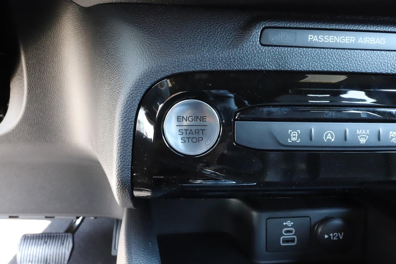 2022 Ford Explorer ST 4WD Photo