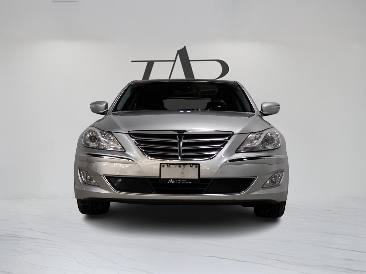 2013 Hyundai Genesis Sedan TECH PKG | V6 | SUNROOF | LEXICON | VENTED SEATS Photo