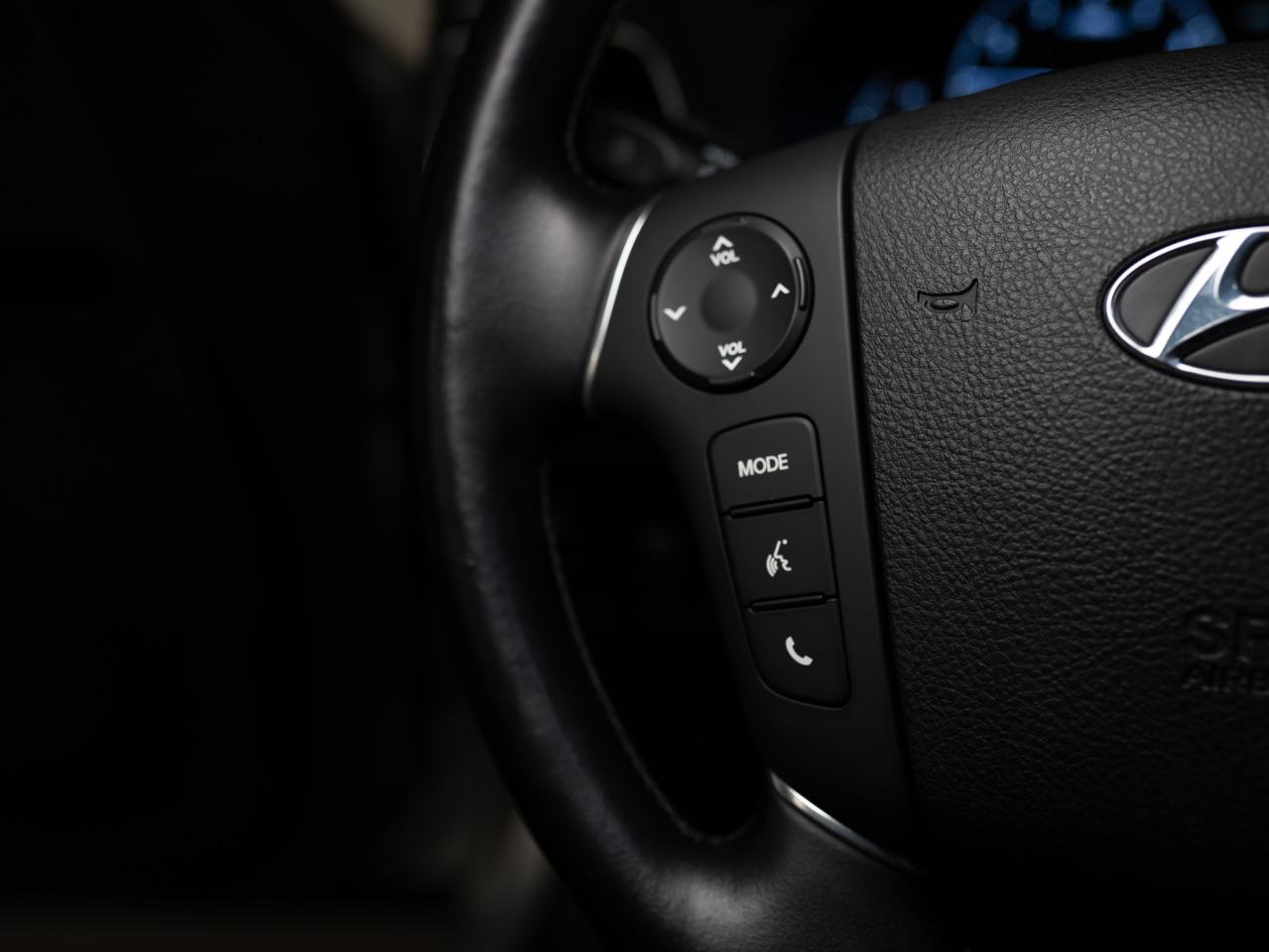 2013 Hyundai Genesis Sedan TECH PKG | V6 | SUNROOF | LEXICON | VENTED SEATS Photo