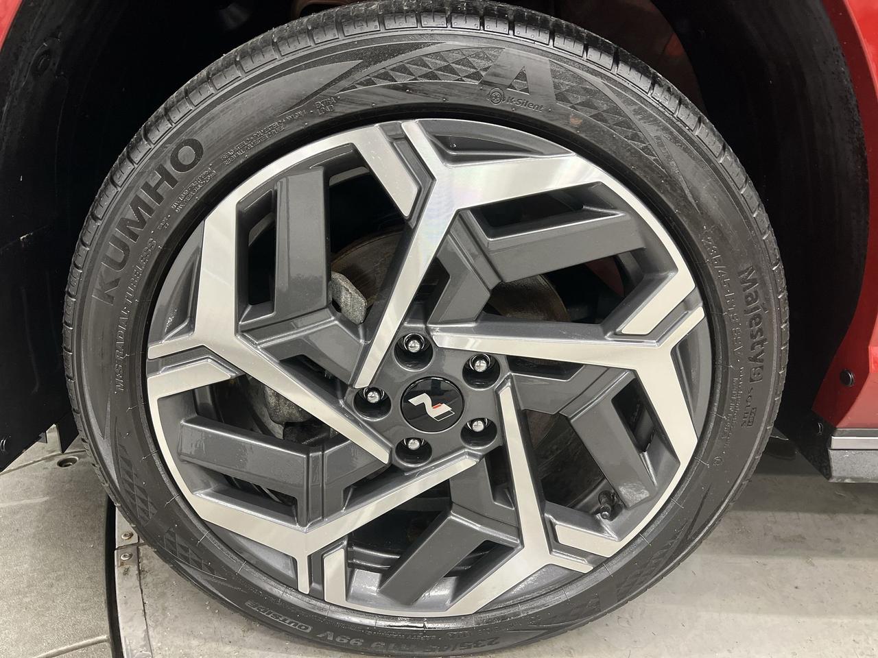 2024 Hyundai KONA N LINE AWD |HTD LEATHER | SUNROOF |ALLOYS |CARPLAY Photo