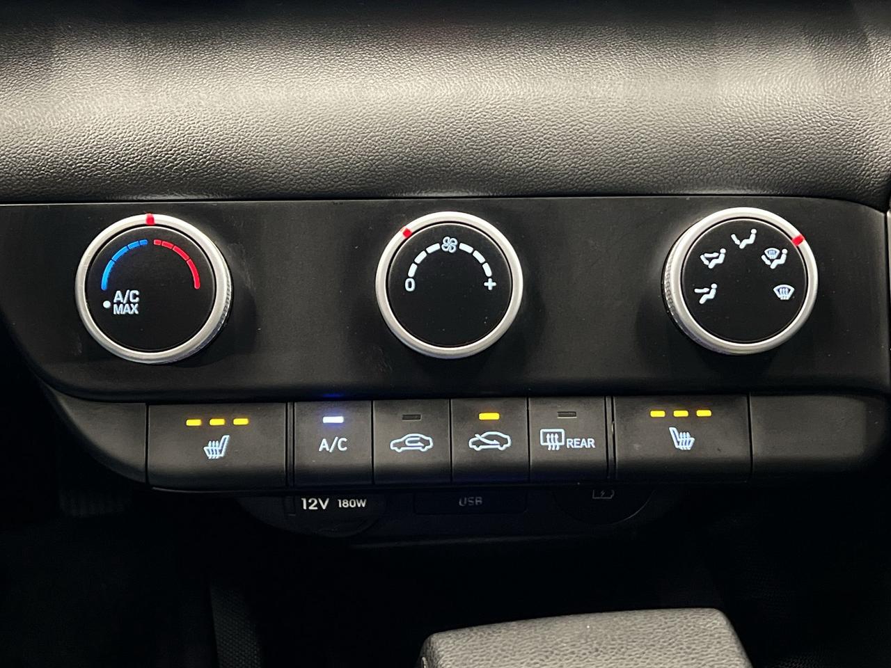 2024 Hyundai Elantra HTD SEATS | CARPLAY | BLIND SPOT | REAR CAM | A/C Photo