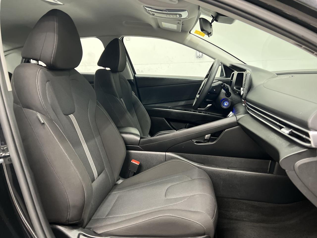 2024 Hyundai Elantra HTD SEATS | CARPLAY | BLIND SPOT | REAR CAM | A/C Photo