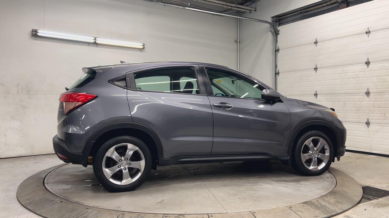 2018 Honda HR-V AWD | LOW KMS! | HTD SEATS | ALLOYS | REAR CAM Photo