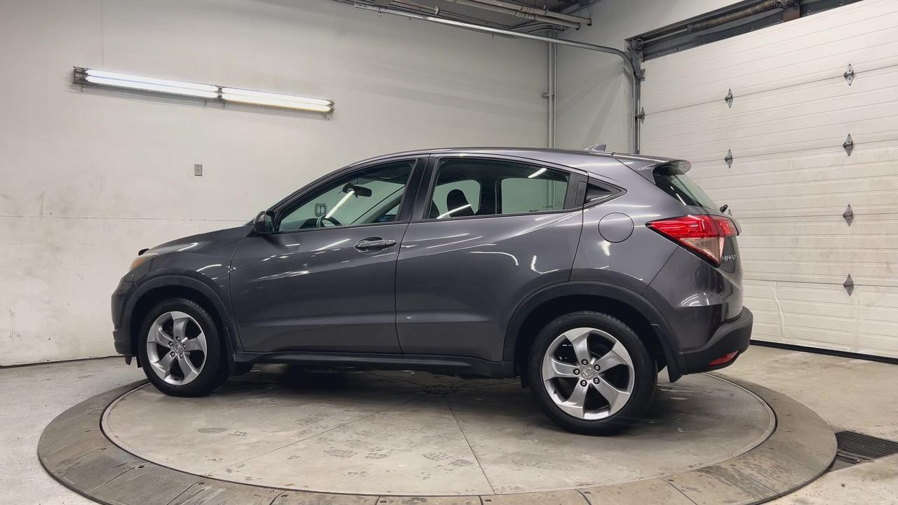 2018 Honda HR-V AWD | LOW KMS! | HTD SEATS | ALLOYS | REAR CAM Photo