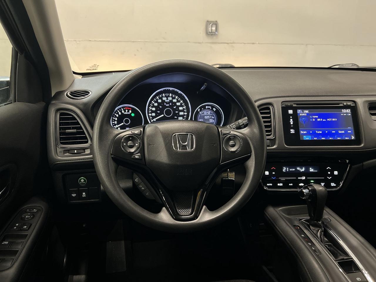 2018 Honda HR-V AWD | LOW KMS! | HTD SEATS | ALLOYS | REAR CAM Photo