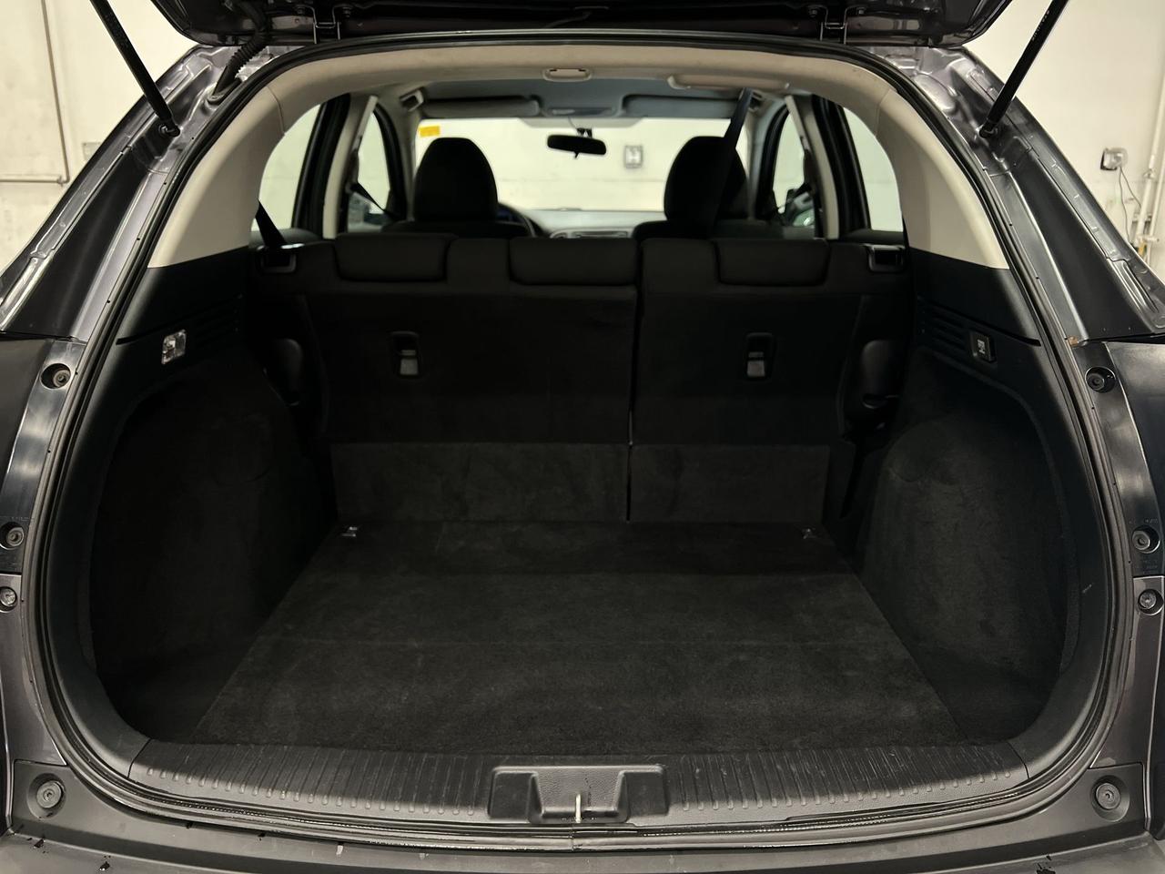 2018 Honda HR-V AWD | LOW KMS! | HTD SEATS | ALLOYS | REAR CAM Photo