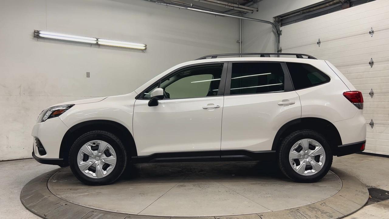 2023 Subaru Forester AWD | HTD SEATS | CARPLAY | REAR CAM | LOW KMS!! Photo