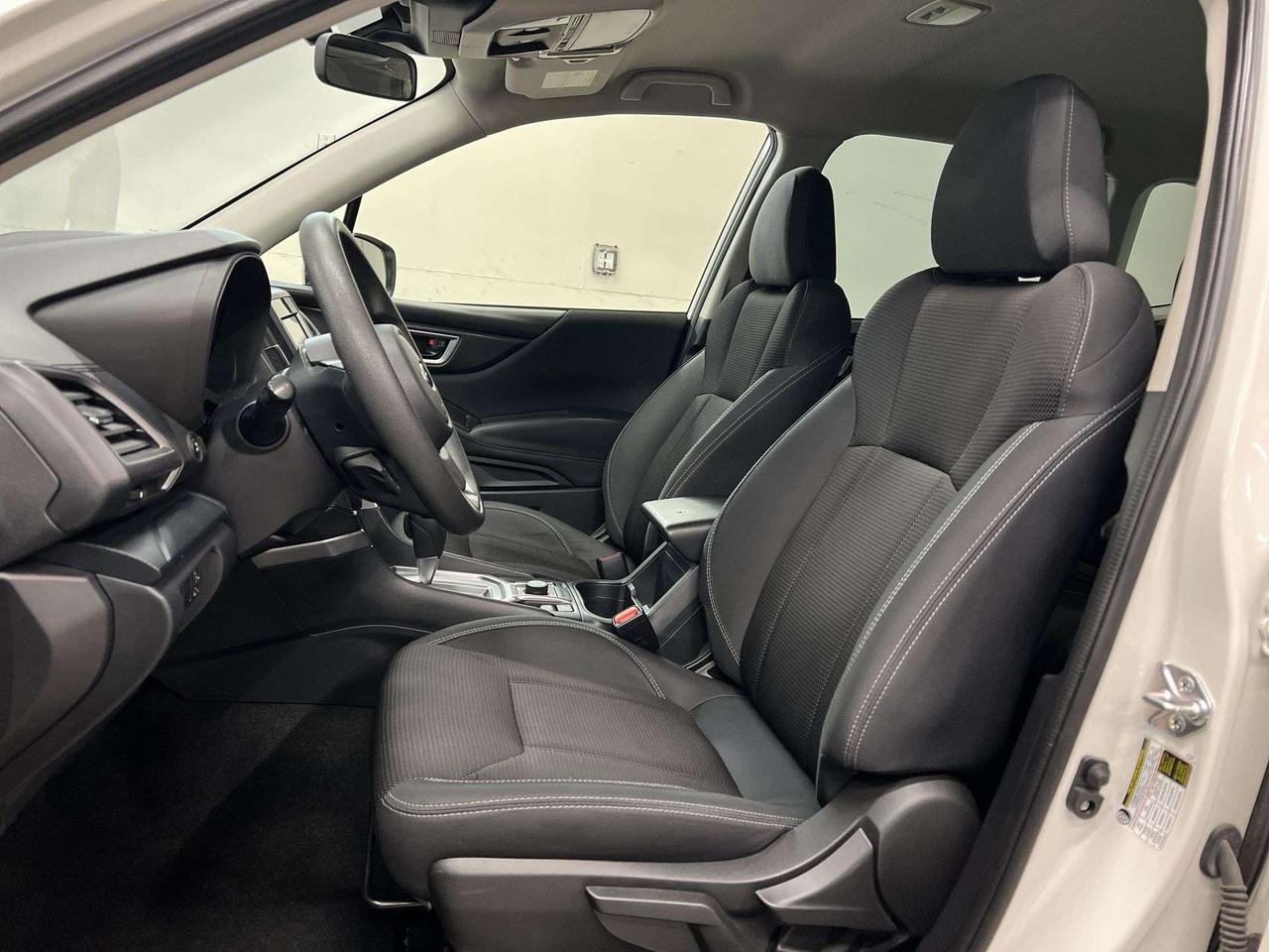 2023 Subaru Forester AWD | HTD SEATS | CARPLAY | REAR CAM | LOW KMS!! Photo