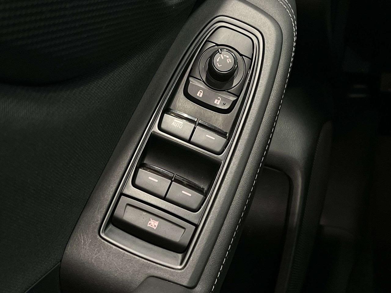 2023 Subaru Forester AWD | HTD SEATS | CARPLAY | REAR CAM | LOW KMS!! Photo