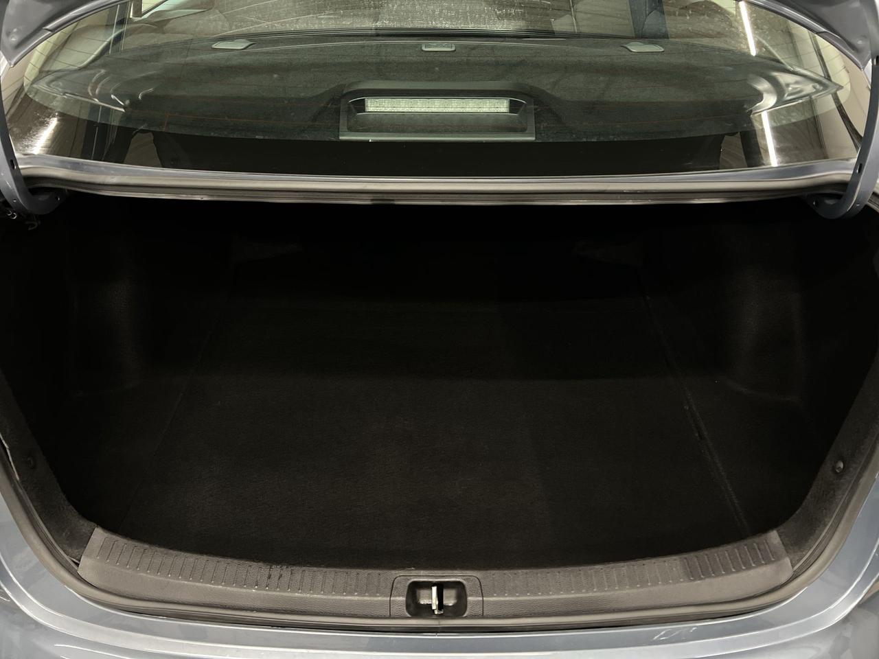 2024 Toyota Corolla LE | SUNROOF | HTD SEATS | CARPLAY | ALLOYS | A/C Photo