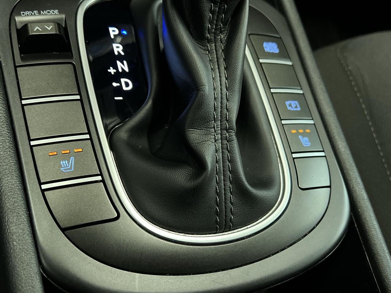 2024 Hyundai KONA HTD SEATS | CARPLAY | ALLOYS | BLIND SPOT | A/C Photo
