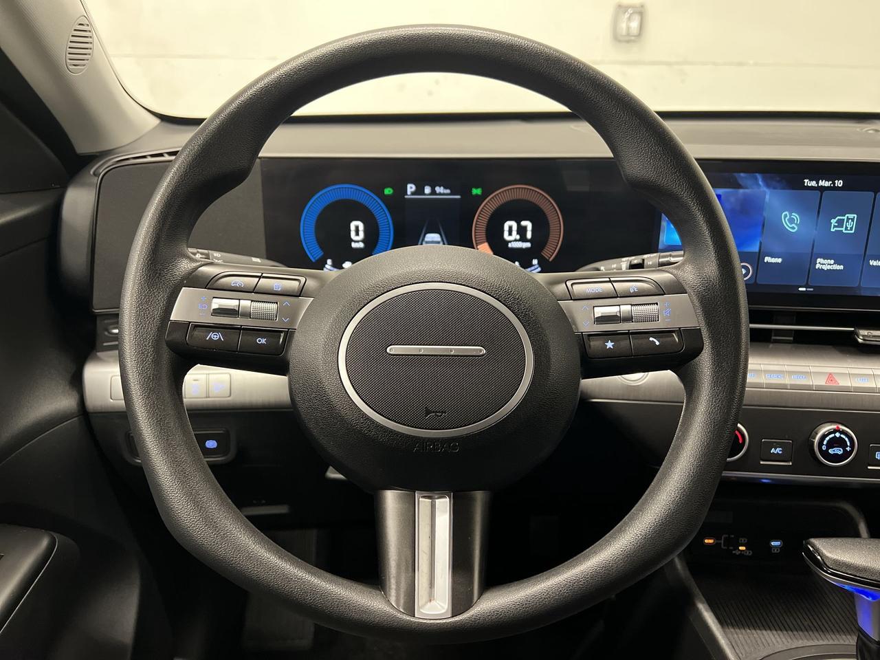 2024 Hyundai KONA HTD SEATS | CARPLAY | ALLOYS | BLIND SPOT | A/C Photo