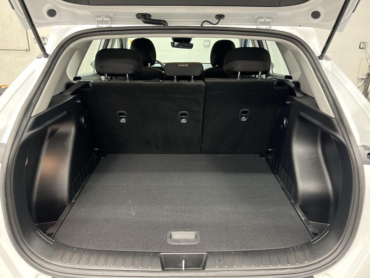 2024 Hyundai KONA HTD SEATS | CARPLAY | ALLOYS | BLIND SPOT | A/C Photo