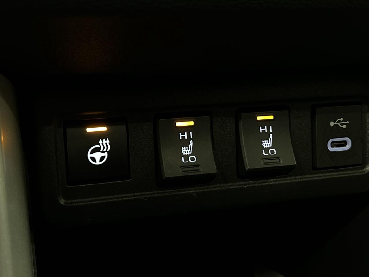 2025 Toyota Corolla Cross LE AWD | SUNROOF | HTD SEATS | CARPLAY | ALLOYS Photo