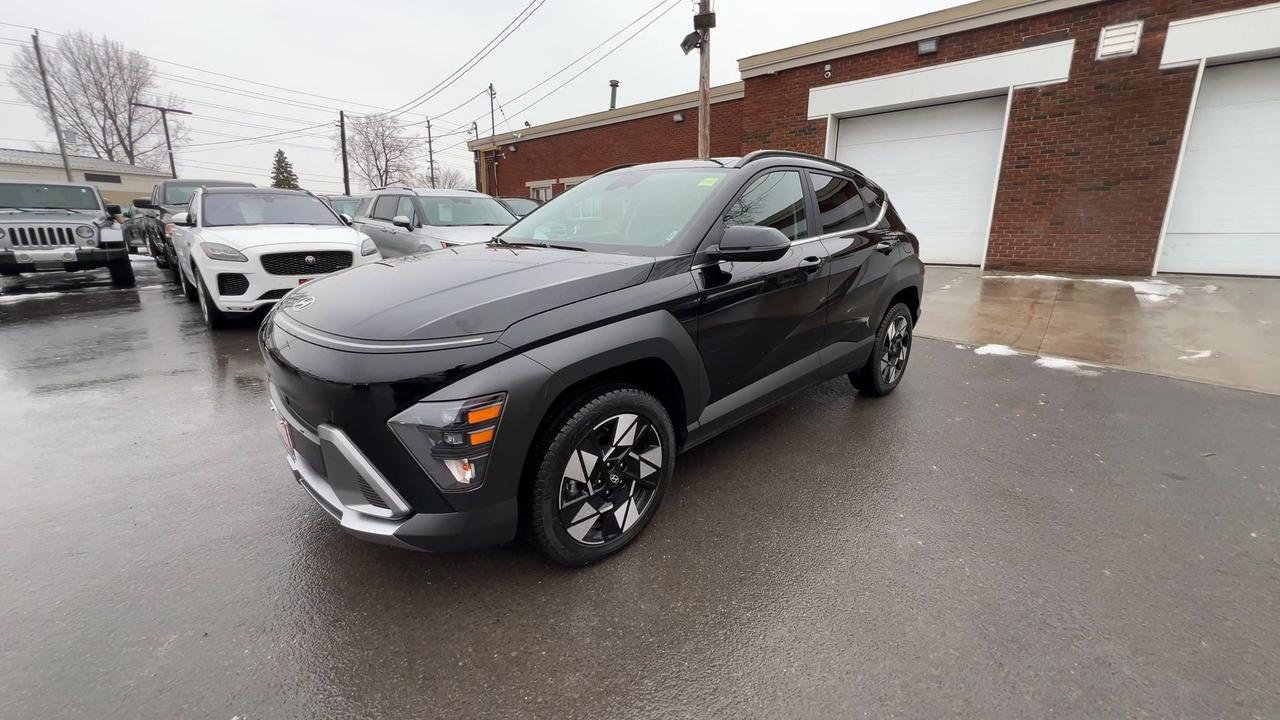 2025 Hyundai KONA TREND AWD |HTD LEATHER | SUNROOF | CARPLAY Photo3