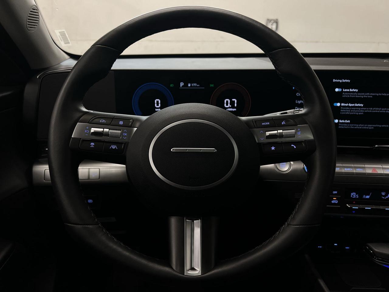 2025 Hyundai KONA TREND AWD |HTD LEATHER | SUNROOF | CARPLAY Photo