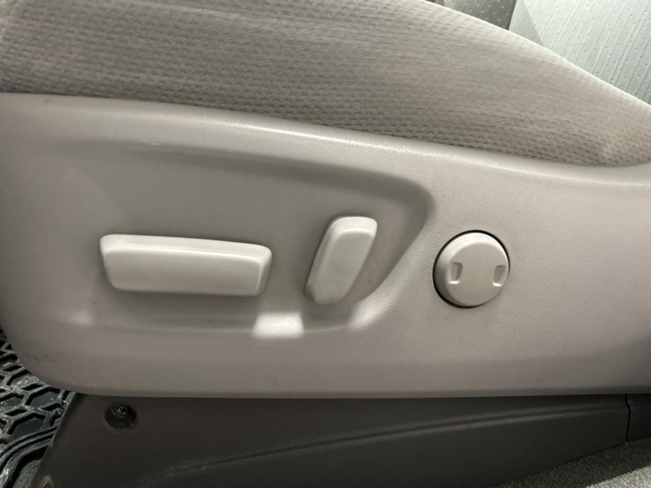 2017 Toyota Sienna  Photo