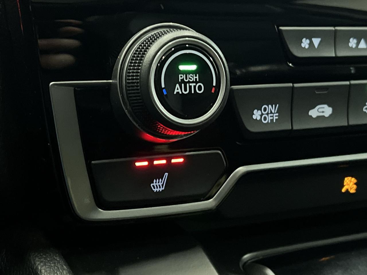 2017 Honda CR-V TOURING AWD | HTD LEATHER | PANO ROOF | CARPLAY Photo