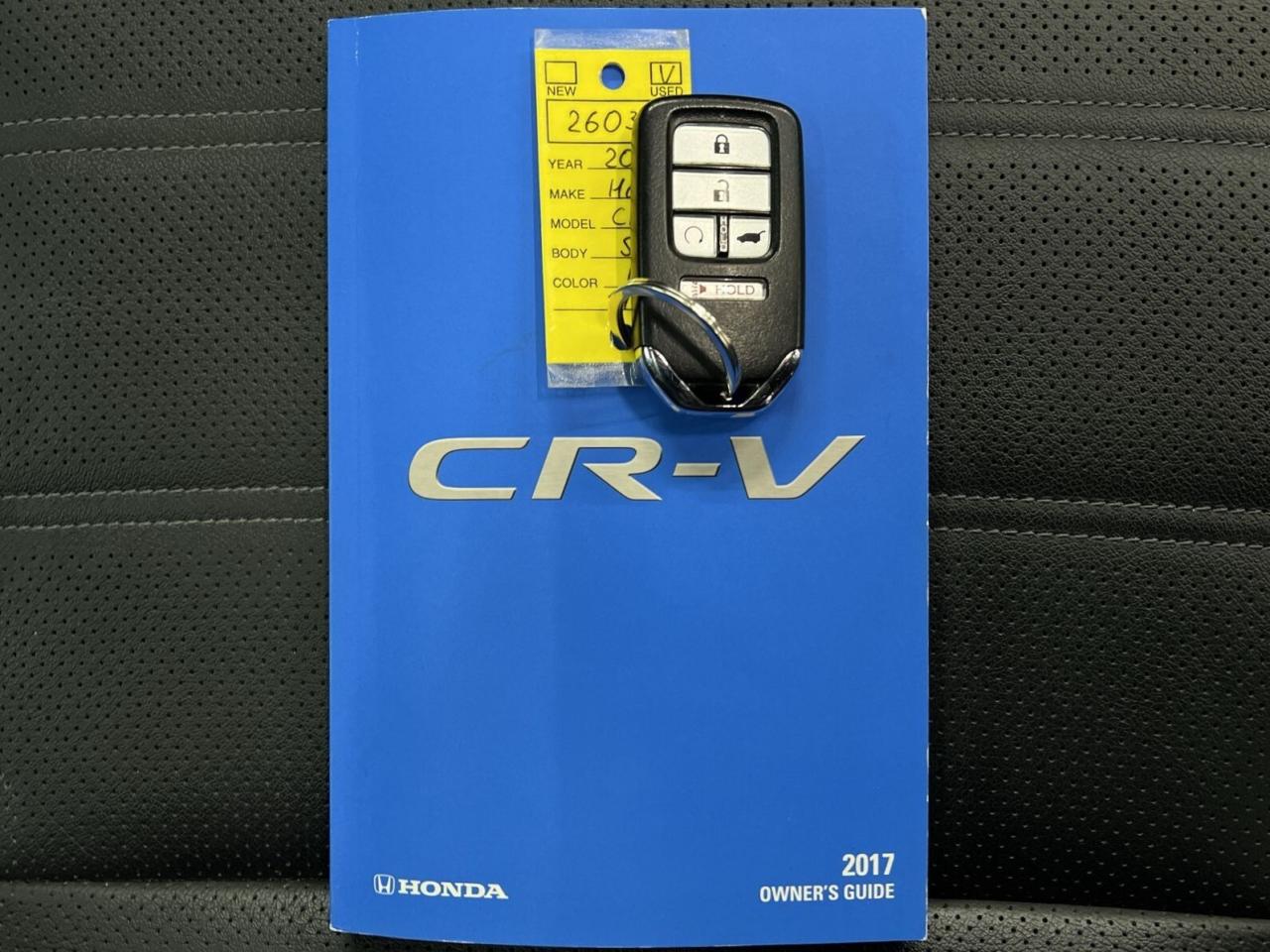 2017 Honda CR-V TOURING AWD | HTD LEATHER | PANO ROOF | CARPLAY Photo